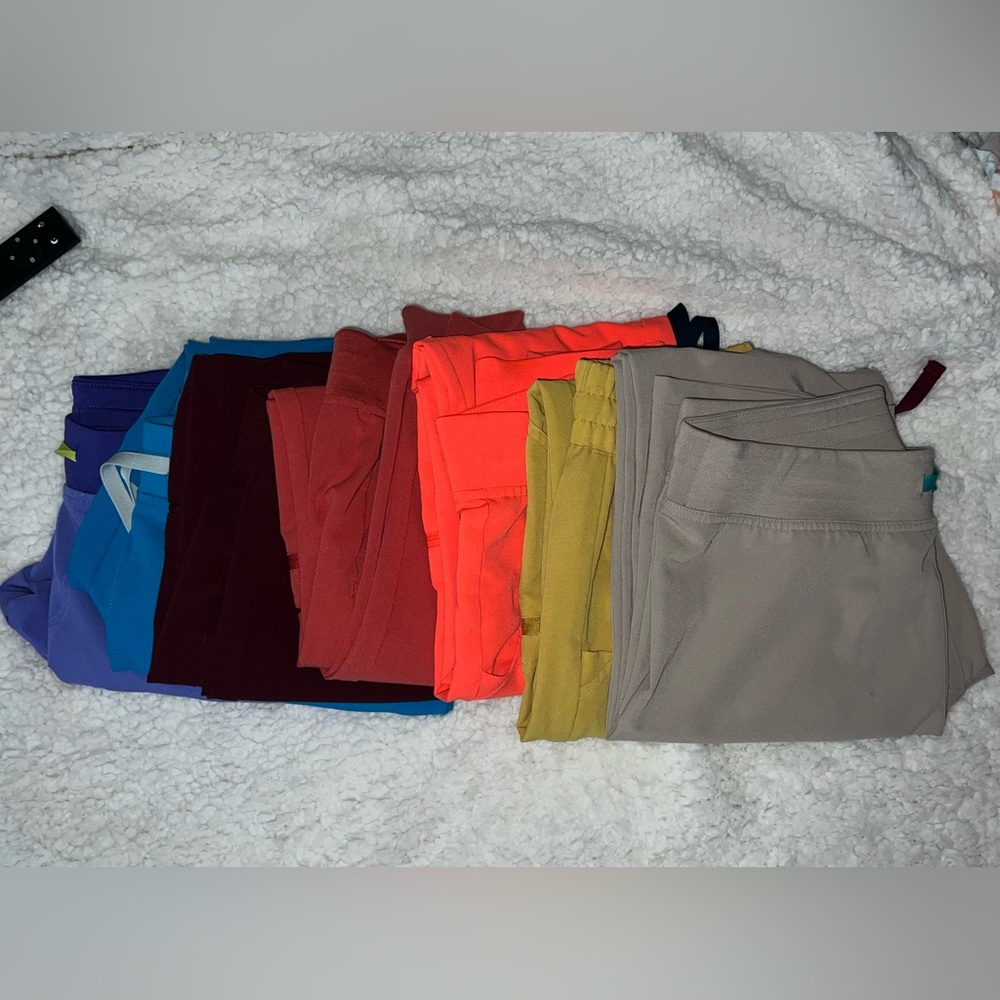 7 FIGS SCRUBS BOTTOMS ONLY BUNDLE (7) 6 Small regular and 1 XS regular
